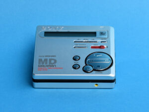 Sony, MZ-R70